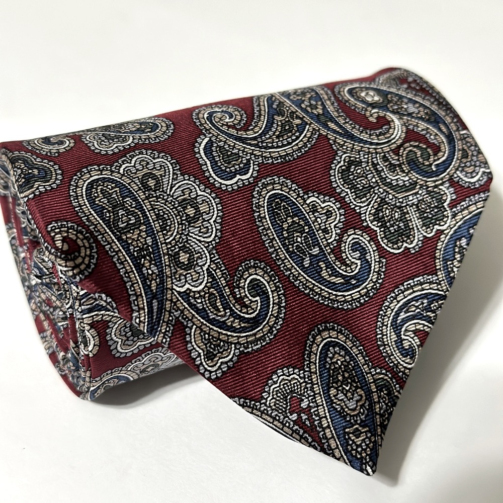 Albert Nipon Red and Blue Paisley  Silk Dress Suit Necktie